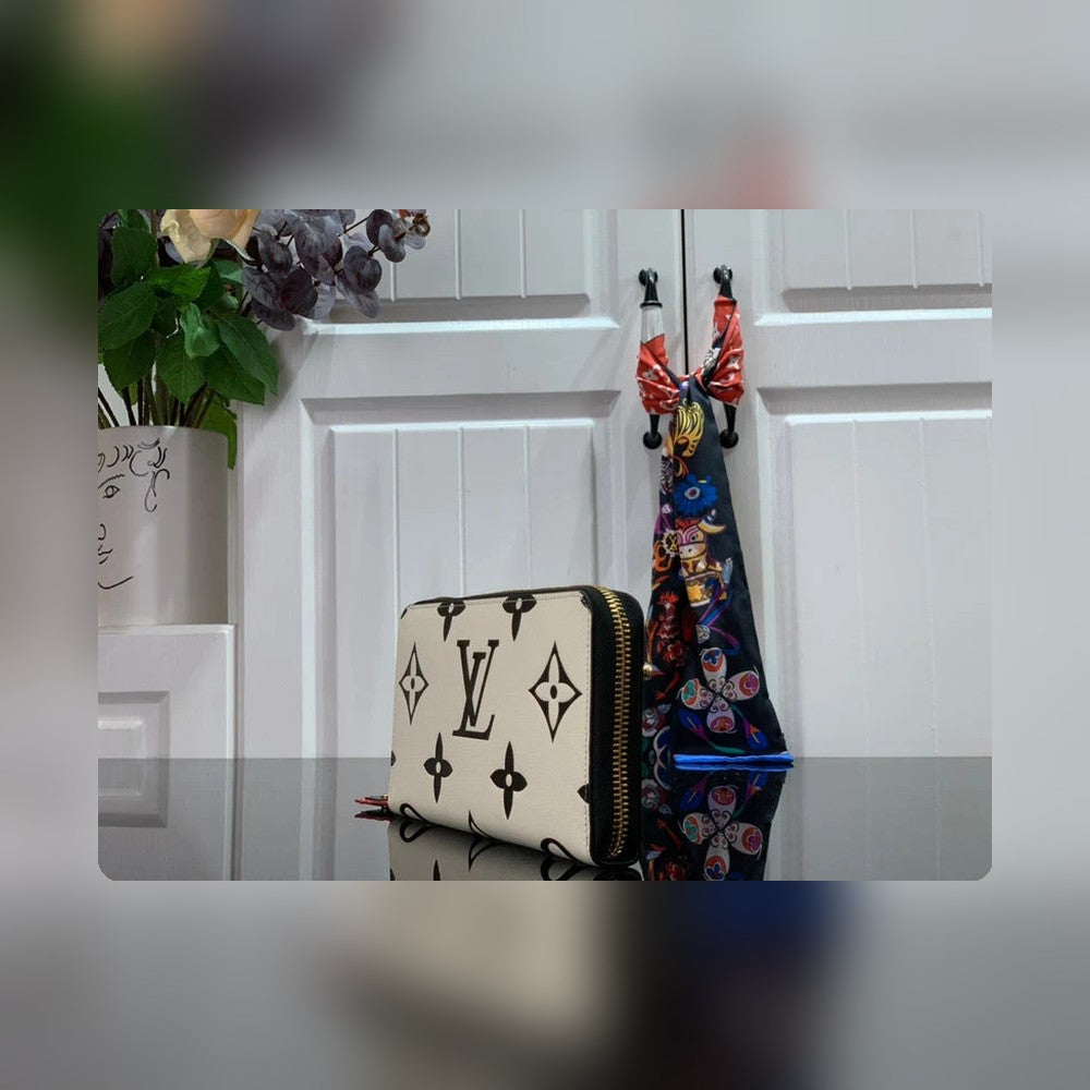 Anum Bags Detail