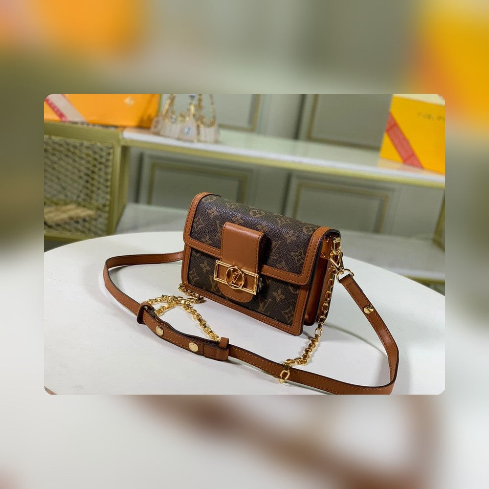 Anum Bags Detail