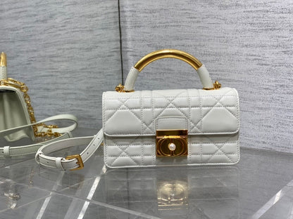 new-luxury-designer-bags-nm16100