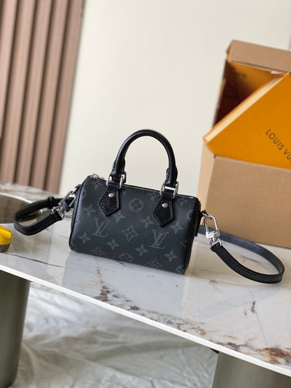 Anum Bags ln Luxury Bag --97390