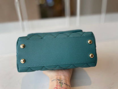 Anum Bags Detail