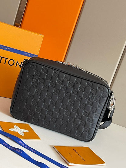 Anum Bags ln Luxury Bag --70378