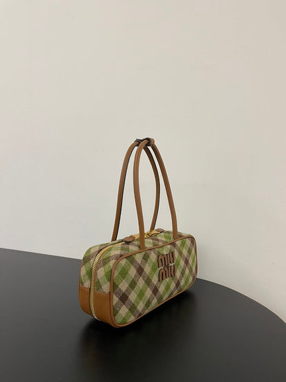 Anum Bags Miun Miun Luxury Bag --122730