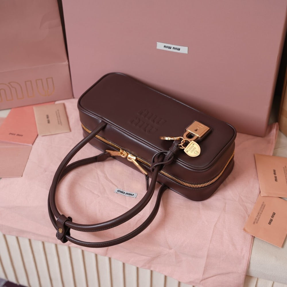 Anum Bags Miun Miun Luxury Bag --123555