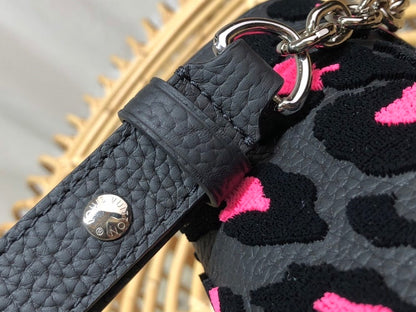 Anum Bags ln Luxury Bag --60343