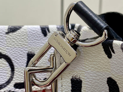 Anum Bags ln Luxury Bag --97552
