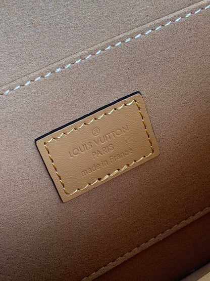 Anum Bags ln Luxury Bag --60599