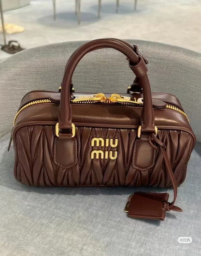 Anum Bags Miun Miun Luxury Bag --122468