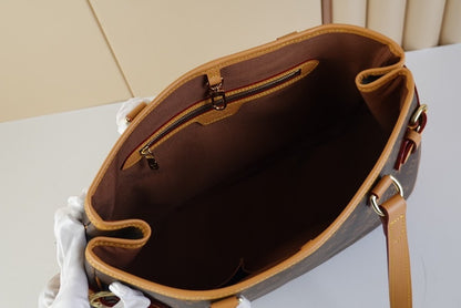 Anum Bags ln Luxury Bag --61352