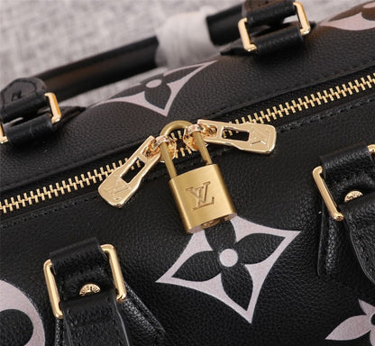 Anum Bags ln Luxury Bag --78197
