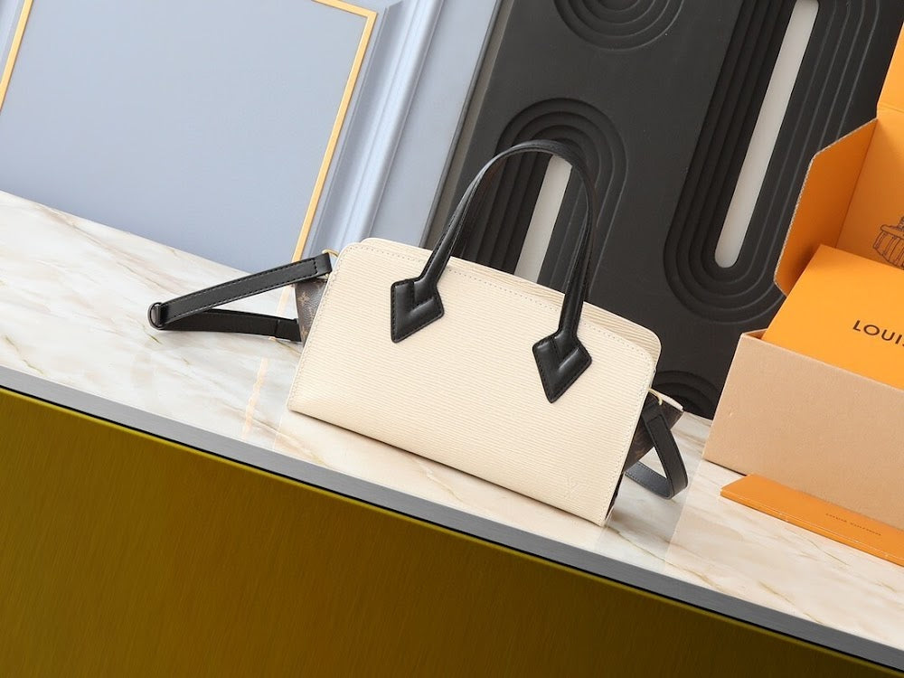 Anum Bags ln Luxury Bag --76483