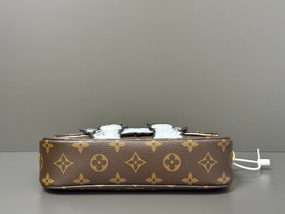 Anum Bags ln Luxury Bag --96919