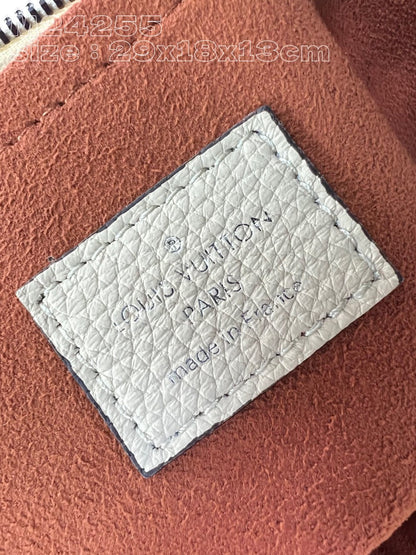 Anum Bags ln Luxury Bag --96424
