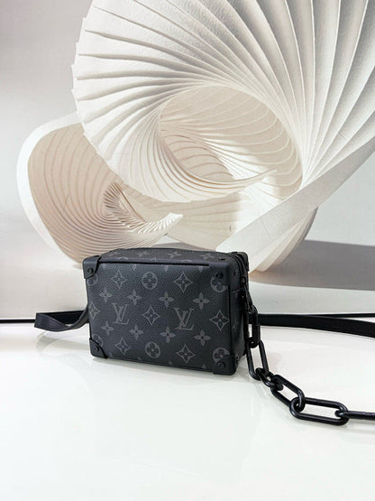 Anum Bags ln Luxury Bag --70811