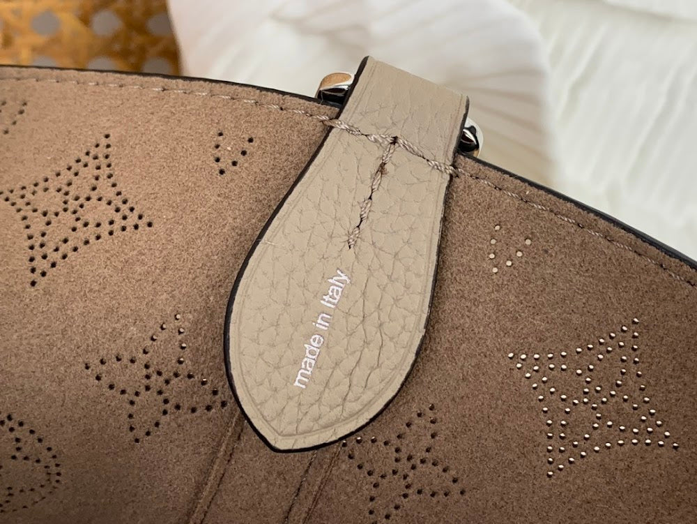 Anum Bags ln Luxury Bag --61664