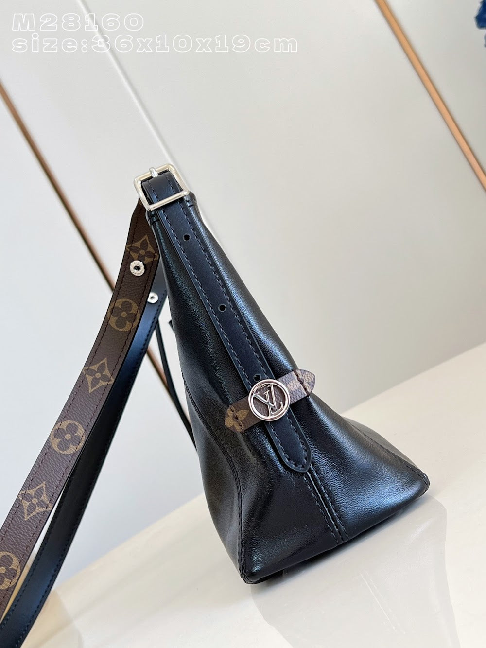 Anum Bags ln Luxury Bag --95941