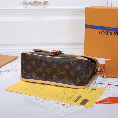 Anum Bags ln Luxury Bag --81463