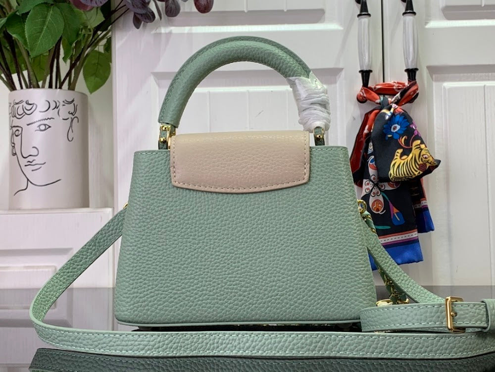 Anum Bags ln Luxury Bag --96760