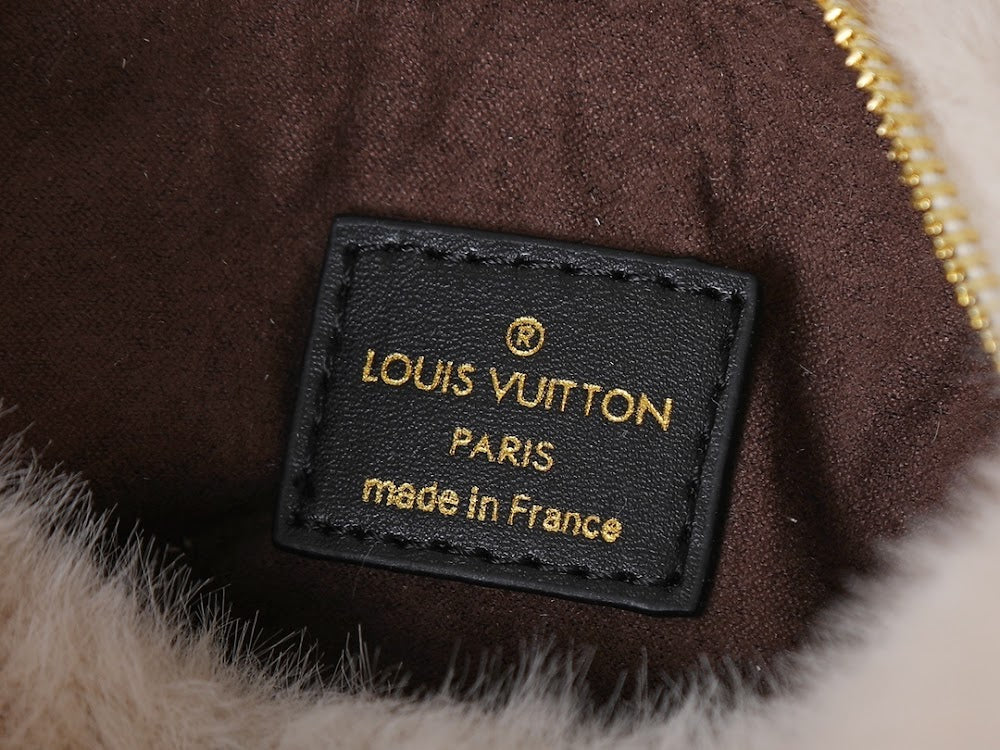 Anum Bags ln Luxury Bag --77593