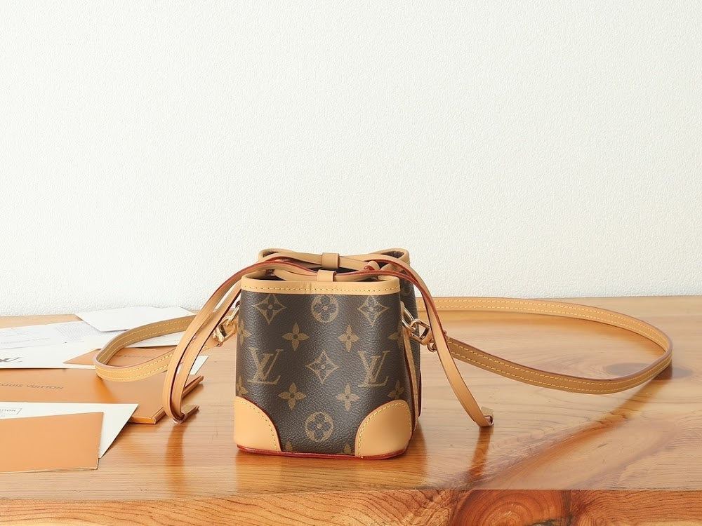 Anum Bags ln Luxury Bag --97445