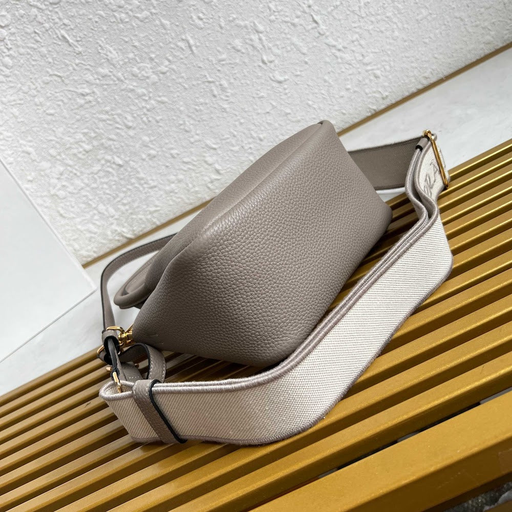 Anum Bags Pradn Luxury Bag --102162