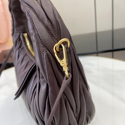 Anum Bags Miun Miun Luxury Bag --122165