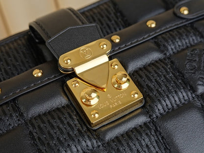 Anum Bags ln Luxury Bag --60297