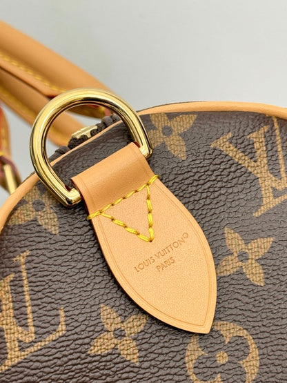 Anum Bags ln Luxury Bag --96283