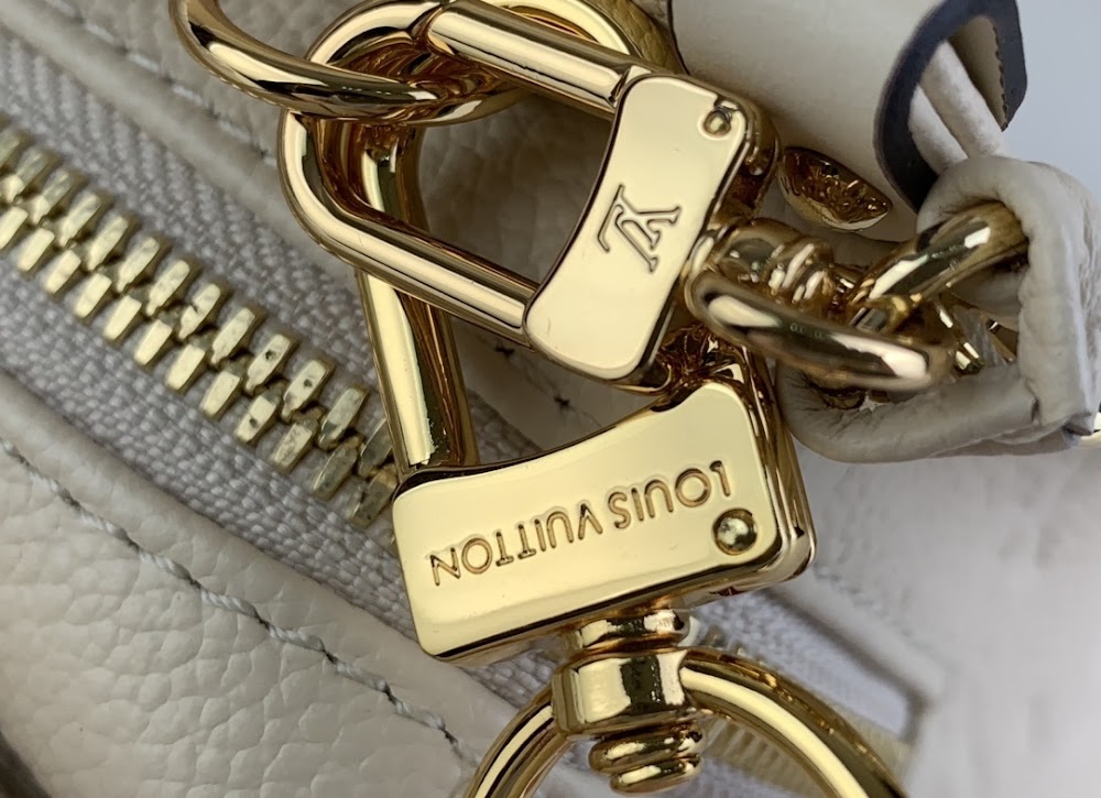 Anum Bags ln Luxury Bag --61973
