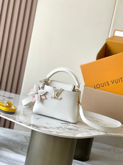 Anum Bags ln Luxury Bag --95688