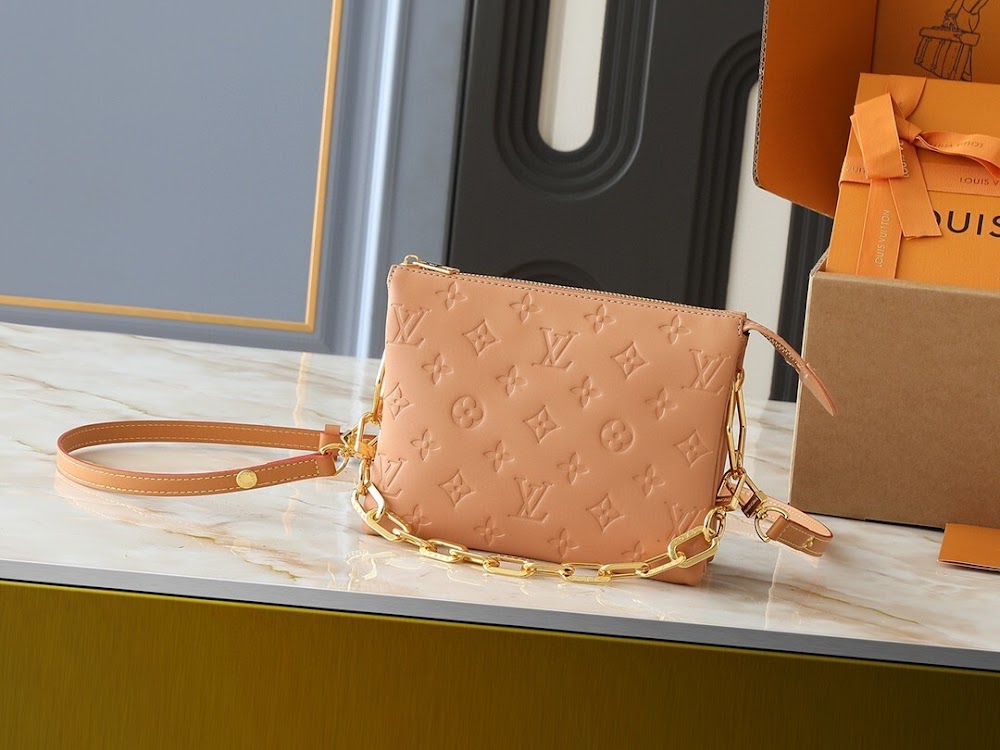Anum Bags ln Luxury Bag --76839