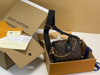 Anum Bags ln Luxury Bag --63249