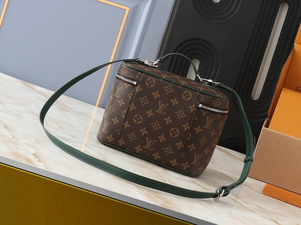 Anum Bags ln Luxury Bag --76613