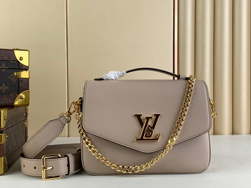 Anum Bags ln Luxury Bag --61857