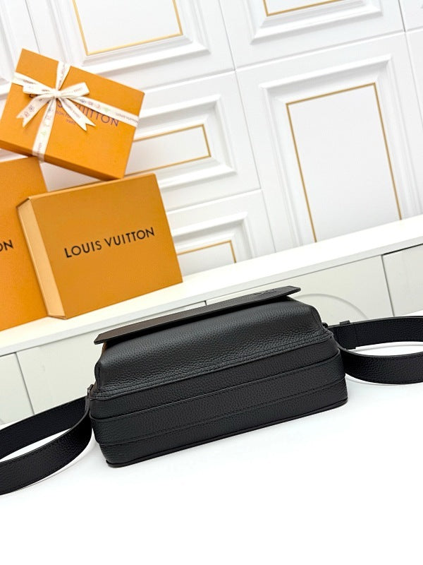 Anum Bags ln Luxury Bag --71513