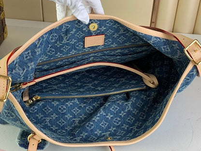 Anum Bags ln Luxury Bag --62013