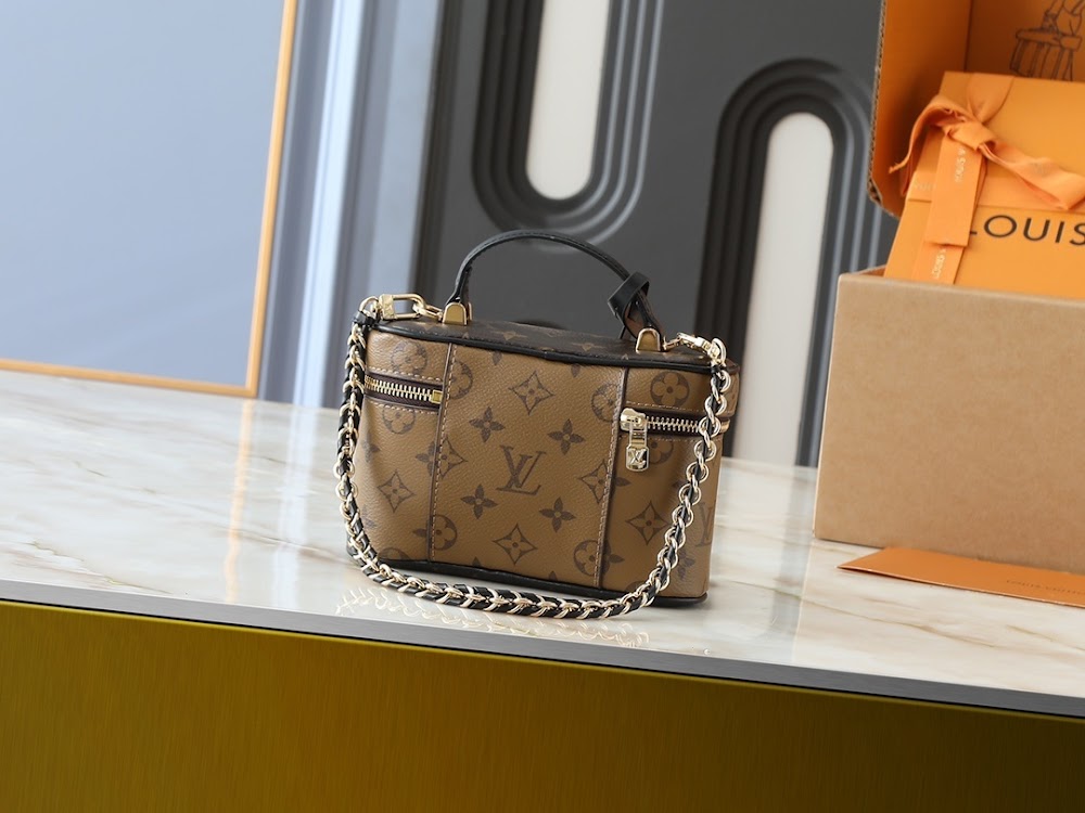 Anum Bags ln Luxury Bag --77059