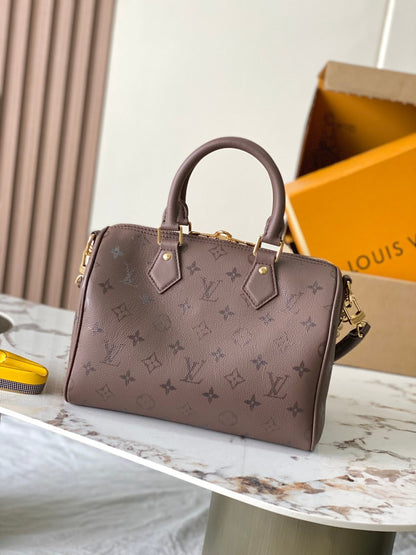 Anum Bags ln Luxury Bag --96049