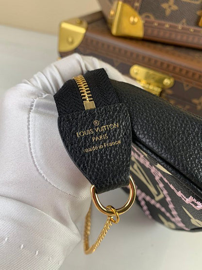 Anum Bags ln Luxury Bag --60755