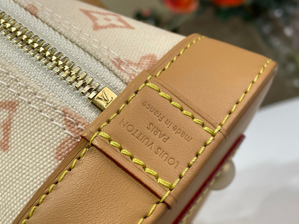 Anum Bags ln Luxury Bag --96267