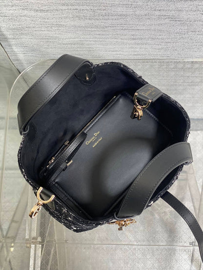new-designer-premium-bags-nm16564