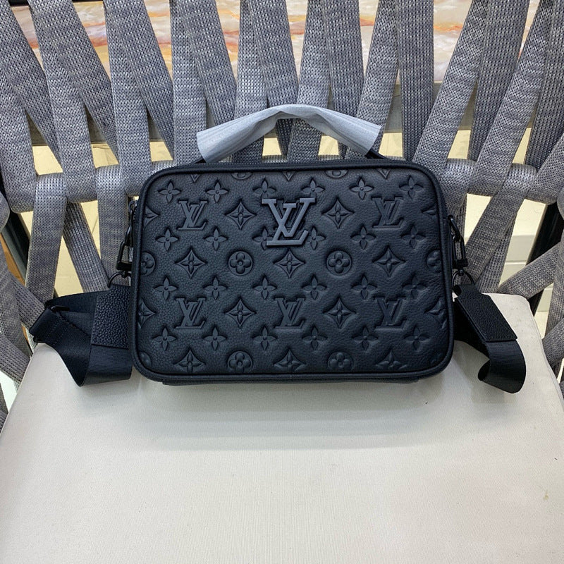Anum Bags ln Luxury Bag --71037