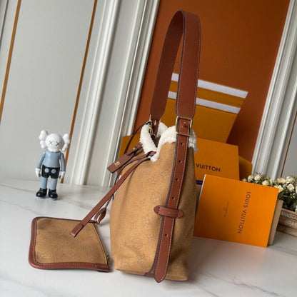 Anum Bags ln Luxury Bag --76514
