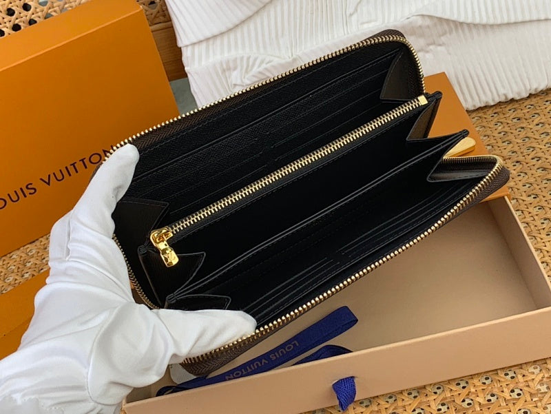 Anum Bags ln Luxury Bag --62311