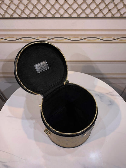 Anum Bags ln Luxury Bag --59716