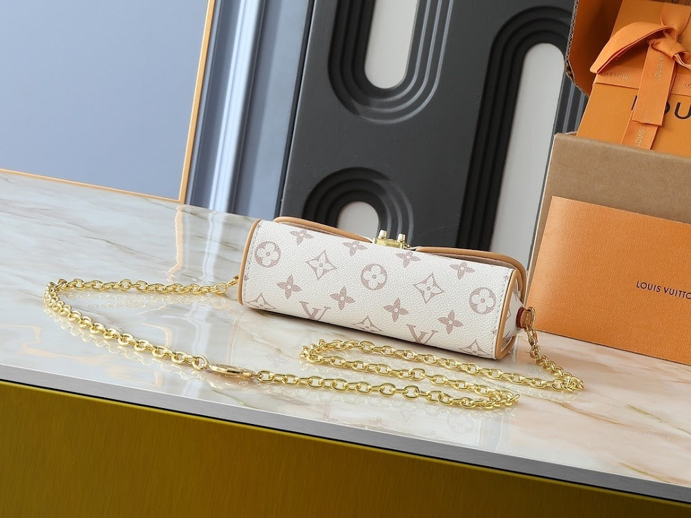Anum Bags ln Luxury Bag --77196