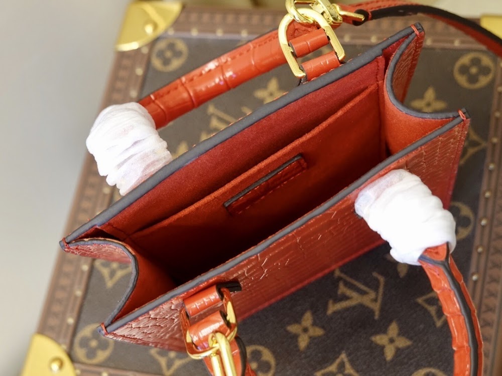 Anum Bags ln Luxury Bag --60256