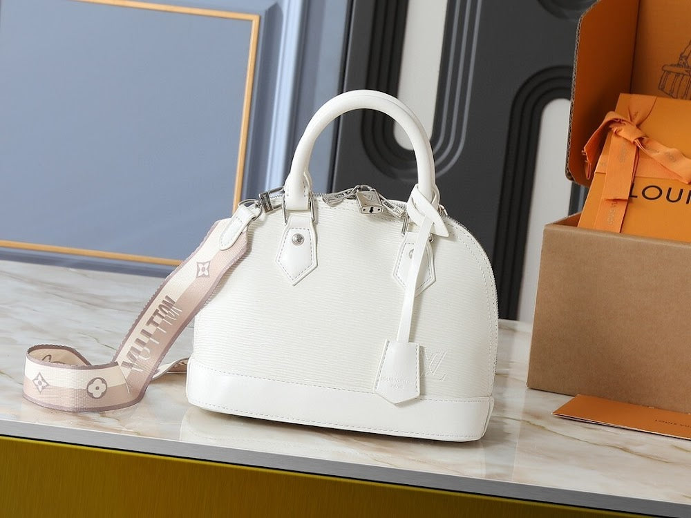 Anum Bags ln Luxury Bag --77088