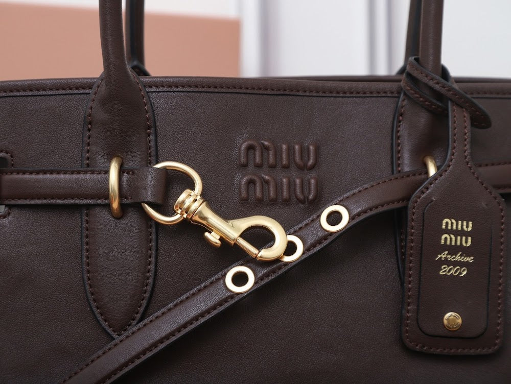 Anum Bags Miun Miun Luxury Bag --123366