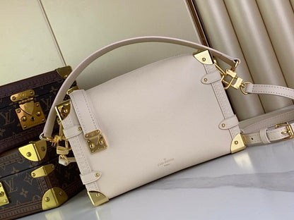 Anum Bags ln Luxury Bag --62150